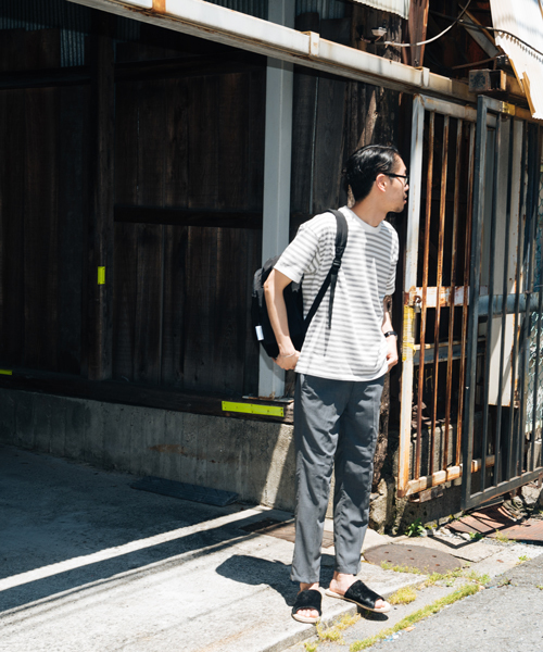 URBAN RESEARCH DOORS MENS(アーバンリサーチ ドアーズ メンズ)の「FORK&SPOON Striped T-shirt(Tシャツ/カットソー・メンズ・ブラック/グレー・5/4)」の4枚目の写真