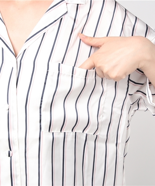 WEGO(ウィゴー)の「WEGO/サテン開襟5分袖シャツ(シャツ/ブラウス・レディース・ホワイト/ライトピンク/レッド系その他4・MEDIUM/LARGE)」の5枚目の写真