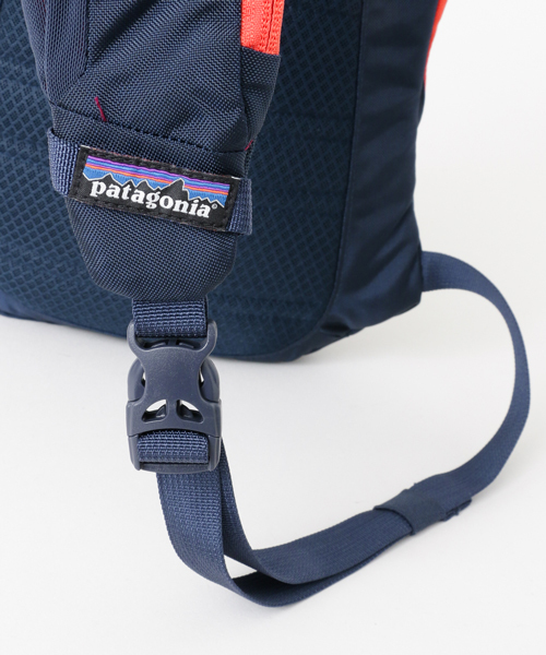 patagonia（パタゴニア）の「patagonia Atom Sling 8L（ボディバッグ/ウエストポーチ・メンズ・ブラック/ブルー系その他・FREE）」の16枚目の写真