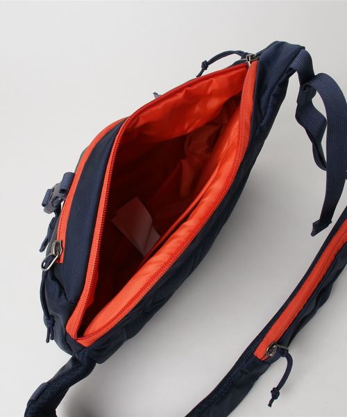 patagonia（パタゴニア）の「patagonia Atom Sling 8L（ボディバッグ/ウエストポーチ・メンズ・ブラック/ブルー系その他・FREE）」の5枚目の写真