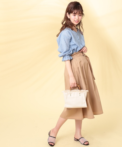 natural couture(ナチュラルクチュール)の「Dカンベルト 付ハイウエストスカート(スカート・レディース・カーキ/ベージュ/ピンクベージュ/ネイビー・FREE)」の5枚目の写真