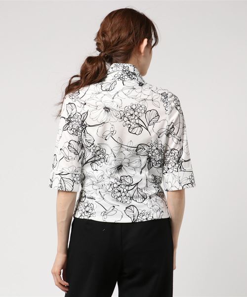 NARACAMICIE（ナラカミーチェ）の「【セットアップ対応】手書きフラワープリントカシュクールシャツ（シャツ/ブラウス・レディース・ホワイト/ブラック・SMALL/MEDIUM/LARGE）」の4枚目の写真