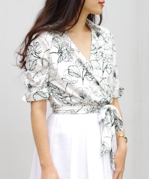 NARACAMICIE（ナラカミーチェ）の「【セットアップ対応】手書きフラワープリントカシュクールシャツ（シャツ/ブラウス・レディース・ホワイト/ブラック・SMALL/MEDIUM/LARGE）」の21枚目の写真