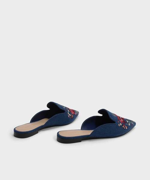 CHARLES & KEITH(チャールズ & キース)の「フローラルエンブロイダードスリッポン / FLORAL EMBROIDERED SLIP ONS(スリッポン・レディース・ホワイト/ブルー・23cm/23.5cm/24.5cm/25cm)」の11枚目の写真