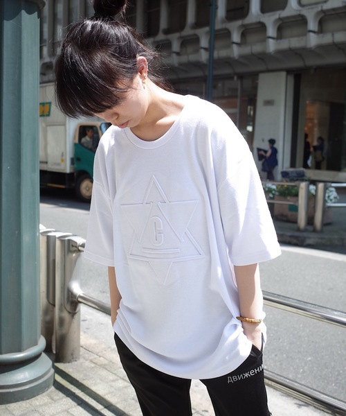 rovtski（ロフトスキー）の「rovtski 【ビッグシルエット】エンボスTシャツ/4V18060809（Tシャツ/カットソー・メンズ・ホワイト系その他/グリーン系その他/ホワイト系その他2/ホワイト系その他3/ホワイト系その他4/ブラック系その他2/ブラック系その他3/ブラック系その他4・MEDIUM/LARGE）」の16枚目の写真