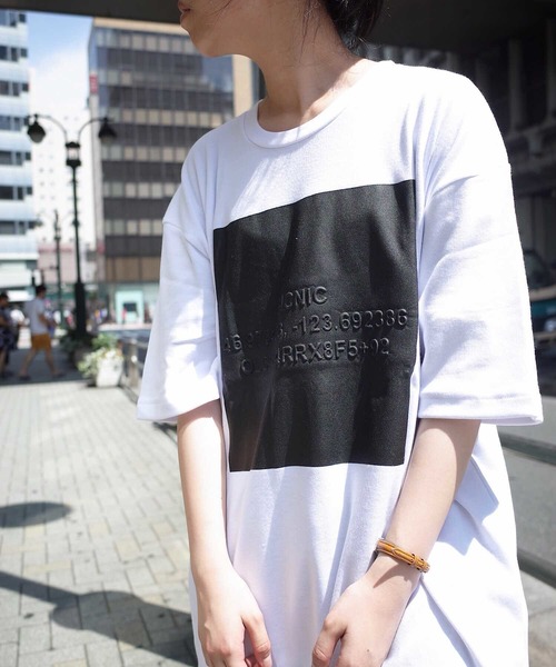 rovtski（ロフトスキー）の「rovtski 【ビッグシルエット】エンボスTシャツ/4V18060809（Tシャツ/カットソー・メンズ・ホワイト系その他/グリーン系その他/ホワイト系その他2/ホワイト系その他3/ホワイト系その他4/ブラック系その他2/ブラック系その他3/ブラック系その他4・MEDIUM/LARGE）」の22枚目の写真