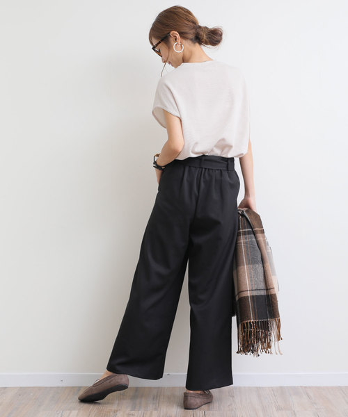 andme（アンドミー）の「フェイクムートンポインテッドモカシンパンプス フラットシューズ（パンプス・レディース・ブラック/ベージュ/キャメル/ブラウン/ネイビー・LL/L/M/S）」の14枚目の写真