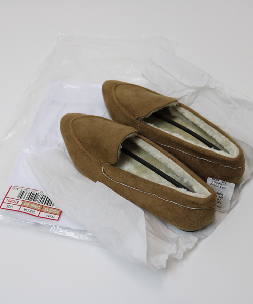 andme（アンドミー）の「フェイクムートンポインテッドモカシンパンプス フラットシューズ（パンプス・レディース・ブラック/ベージュ/キャメル/ブラウン/ネイビー・LL/L/M/S）」の11枚目の写真