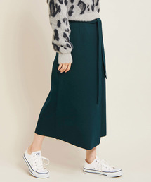 リバーシブルセミタイトスカート