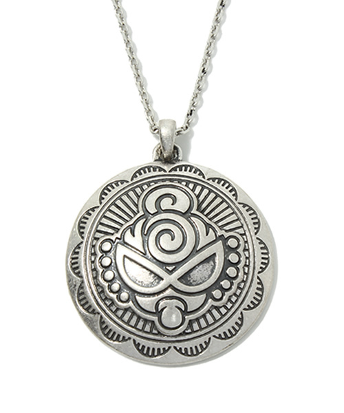 HYSTERIC MINI（ヒステリックミニ）の「ONE LOVE MINI ～TWO MOON～ コンチョ付きネックレス（ネックレス・キッズ・ホワイト系その他/ブラック系その他・FREE）」の2枚目の写真