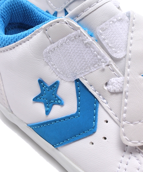 CONVERSE（コンバース）の「MINI P-L2/ミニ P-L2（スニーカー・キッズ・ホワイト×ピンク/ホワイト×ブルー・12cm/14cm/14.5㎝/13cm/13.5㎝/15cm/12.5cm）」の8枚目の写真