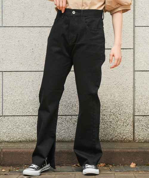 apres jour（アプレジュール）の「フレアデニムパンツ【ZOZOTOWN限定アイテム】（デニムパンツ・レディース・ブラック/ライトブルー・SMALL/MEDIUM）」の4枚目の写真