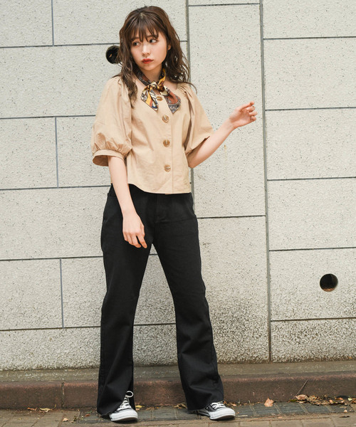 apres jour（アプレジュール）の「フレアデニムパンツ【ZOZOTOWN限定アイテム】（デニムパンツ・レディース・ブラック/ライトブルー・SMALL/MEDIUM）」の8枚目の写真