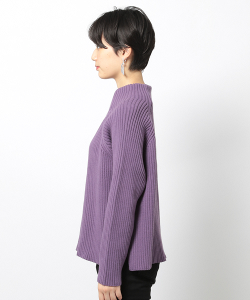 PAGEBOY（ページボーイ）の「クリアニットタートルプルオーバー（ニット/セーター・レディース・ブラック/グレー/オフホワイト/ダークパープル/モカ/ライトパープル・FREE）」の11枚目の写真