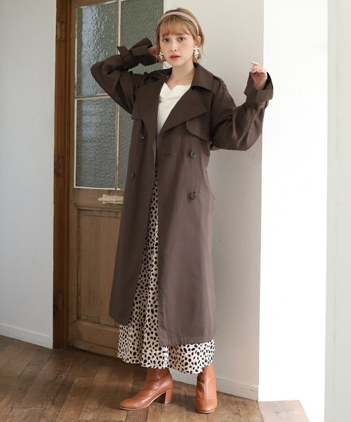 one after another NICE CLAUP（ワンアフターアナザーナイスクラップ）の「【身長別】トレンチコート（トレンチコート・レディース・ブラウン/ベージュ/ピンク・SMALL/MEDIUM/LARGE）」の2枚目の写真