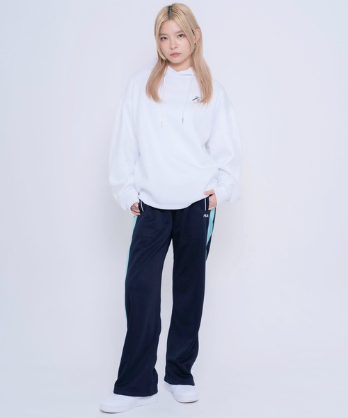 大人気カラー FILA フィラ サイドライン ロゴ刺繍 トラックパンツ ジャージ FILA - 大人気カラー FILA フィラ サイドライン ロゴ刺繍