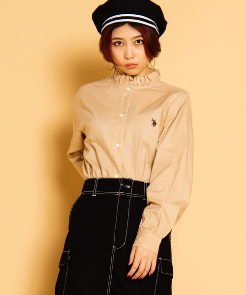 U.S. POLO ASSN.(ユーエスポロアッスン)の「∴WEGO/U.S. POLO ASSN.別注フリルネックシャツ(シャツ/ブラウス)」|ベージュ