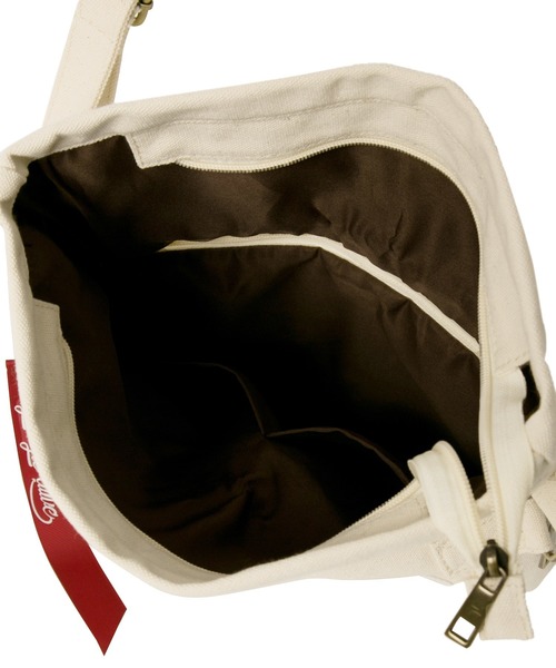 n'ee-ne（ネーネ）の「コットンキャンパス　フラップショルダーバック（ショルダーバッグ・レディース・ブラック/カーキ/アイボリー・FREE）」の8枚目の写真