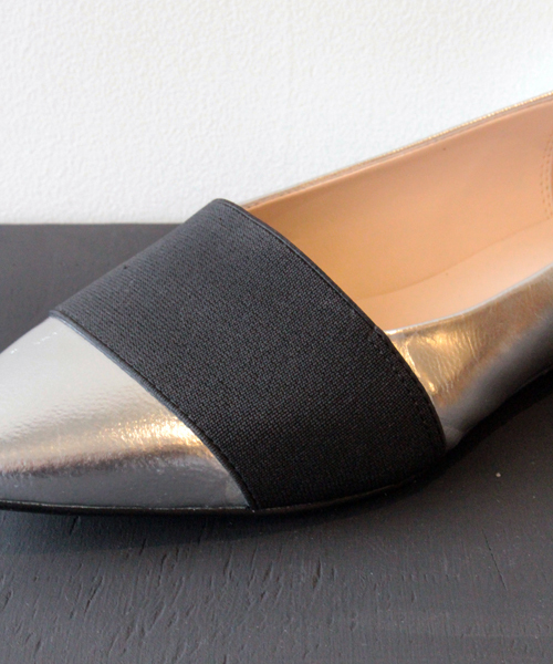BEAUTY&YOUTH UNITED ARROWS（ビューティーアンドユースユナイテッドアローズ）の「BYTF ∵レザーエラスティック ポインテッドトゥフラット¨◆（パンプス・レディース・ブラック/シルバー・37/36h/37h/38/36）」の13枚目の写真