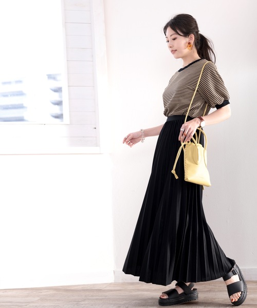 classicalelf（クラシカルエルフ）の「落ち感綺麗。マキシ丈プリーツスカート（スカート・レディース・グリーン/ブラック/モカ/ブルー・MEDIUM）」の15枚目の写真