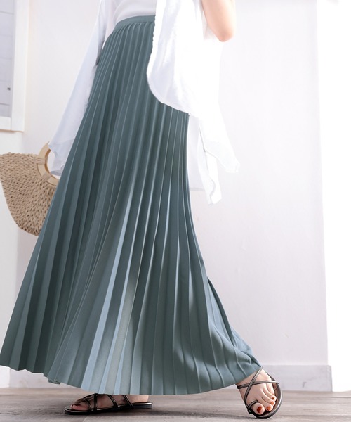 classicalelf（クラシカルエルフ）の「落ち感綺麗。マキシ丈プリーツスカート（スカート・レディース・グリーン/ブラック/モカ/ブルー・MEDIUM）」の13枚目の写真