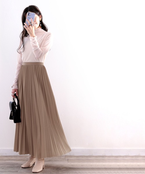 classicalelf（クラシカルエルフ）の「落ち感綺麗。マキシ丈プリーツスカート（スカート・レディース・グリーン/ブラック/モカ/ブルー・MEDIUM）」の20枚目の写真