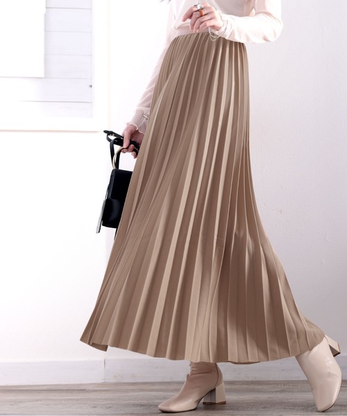 classicalelf（クラシカルエルフ）の「落ち感綺麗。マキシ丈プリーツスカート（スカート・レディース・グリーン/ブラック/モカ/ブルー・MEDIUM）」の19枚目の写真
