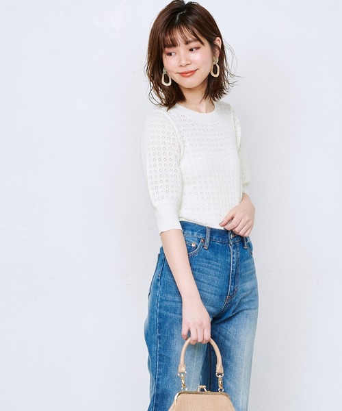 natural couture(ナチュラルクチュール)の「強撚ギャザー袖小花透かしニット(ニット/セーター・レディース・ブラック/ベージュ/アイボリー/ラベンダー・FREE)」の7枚目の写真