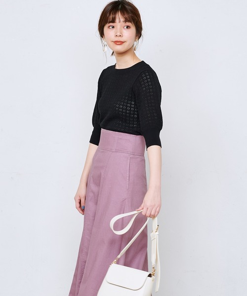 natural couture(ナチュラルクチュール)の「強撚ギャザー袖小花透かしニット(ニット/セーター・レディース・ブラック/ベージュ/アイボリー/ラベンダー・FREE)」の10枚目の写真