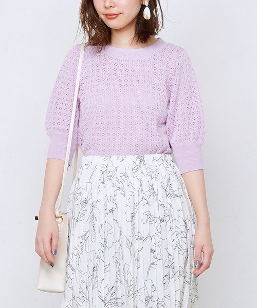 natural couture(ナチュラルクチュール)の「強撚ギャザー袖小花透かしニット(ニット/セーター・レディース・ブラック/ベージュ/アイボリー/ラベンダー・FREE)」の17枚目の写真