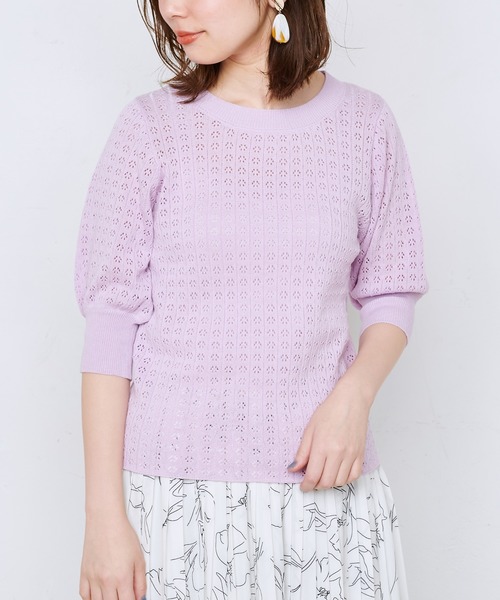 natural couture(ナチュラルクチュール)の「強撚ギャザー袖小花透かしニット(ニット/セーター・レディース・ブラック/ベージュ/アイボリー/ラベンダー・FREE)」の18枚目の写真