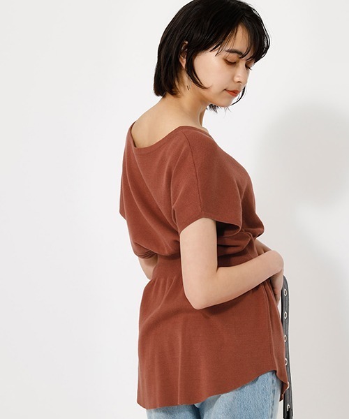 AZUL by moussy(アズールバイマウジー)の「2WAY WAIST SHIRRING KNIT PO/2WAYウエストシリングニットプルオーバー【MOOK52掲載 90483】(ニット/セーター・レディース・ダークオレンジ/ライトベージュ/ブラック・SMALL/MEDIUM)」の11枚目の写真