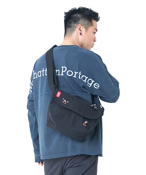 Manhattan Portage(マンハッタンポーテージ)の「Casual Messenger Bag JR Mickey Mouse 2020(メッセンジャーバッグ・メンズ・ブラック・SMALL)」の19枚目の写真
