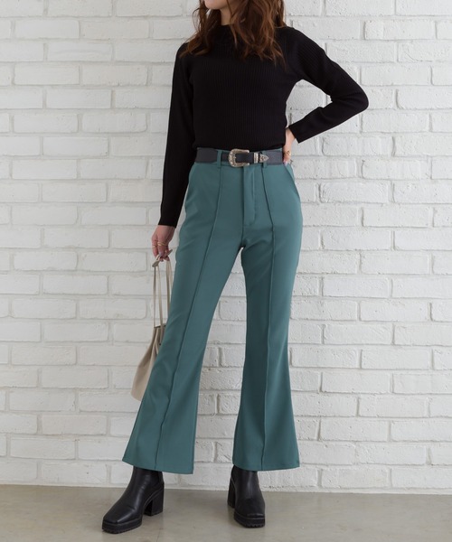 SpRay（スプレイ）の「センタ－シ－ムセミフレアパンツ（その他パンツ・レディース・ブラック/パープル/グリーン/アイボリー/モカ/ピンク系その他・SMALL/MEDIUM/LARGE）」の8枚目の写真