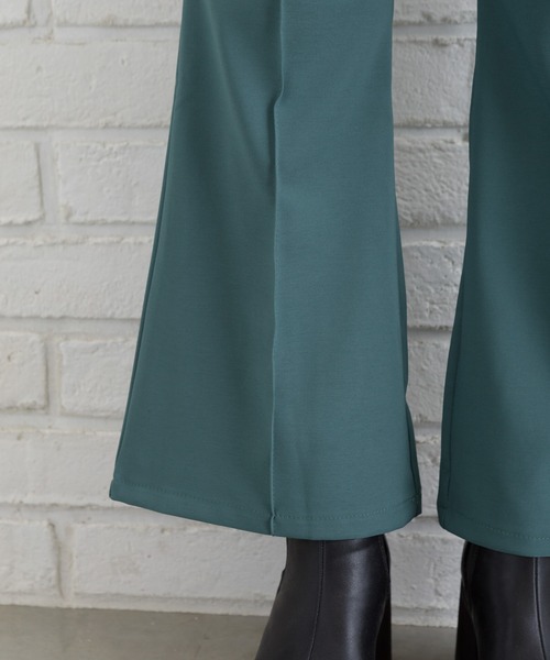 SpRay（スプレイ）の「センタ－シ－ムセミフレアパンツ（その他パンツ・レディース・ブラック/パープル/グリーン/アイボリー/モカ/ピンク系その他・SMALL/MEDIUM/LARGE）」の14枚目の写真