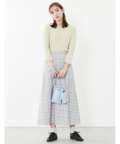 POU DOU DOU(プードゥドゥ)の「トタンテレコ7分袖トップス(Tシャツ/カットソー・レディース・キャメル/イエロー/ブルー/アイボリー/ブラック・3)」の18枚目の写真