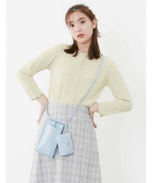 POU DOU DOU(プードゥドゥ)の「トタンテレコ7分袖トップス(Tシャツ/カットソー・レディース・キャメル/イエロー/ブルー/アイボリー/ブラック・3)」の20枚目の写真