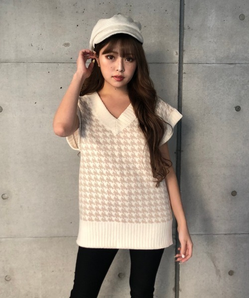 ENVYM（アンビー）の「ハウンドトゥースＫｎｉｔ　Ｖｅｓｔ（ニット/セーター・レディース・ブラック/ベージュ・FREE）」の10枚目の写真