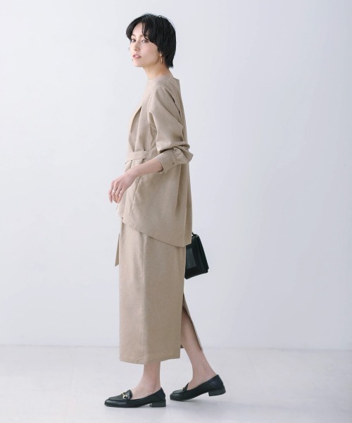 Bou Jeloud(ブージュルード)の「【これ1つできちんと感】ブラウス+タイトスカートセットアップ(シャツ/ブラウス・レディース・ベージュ/ネイビー・38)」の11枚目の写真