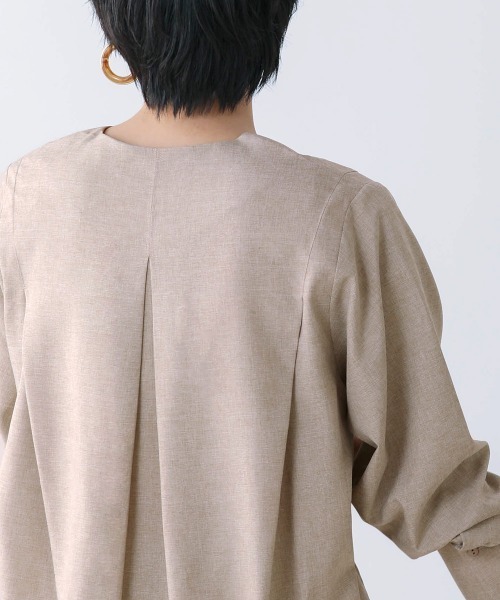 Bou Jeloud(ブージュルード)の「【これ1つできちんと感】ブラウス+タイトスカートセットアップ(シャツ/ブラウス・レディース・ベージュ/ネイビー・38)」の12枚目の写真