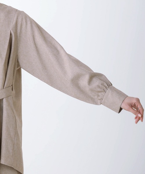 Bou Jeloud(ブージュルード)の「【これ1つできちんと感】ブラウス+タイトスカートセットアップ(シャツ/ブラウス・レディース・ベージュ/ネイビー・38)」の18枚目の写真