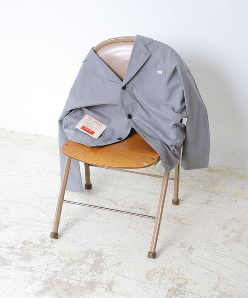 FREAK'S STORE（フリークスストア）の「【WEB限定】MACOBER/マコバー　別注コットンリネンジャケット（テーラードジャケット・レディース・ブラック/ベージュ/ナチュラル/サックスブルー・38）」の4枚目の写真