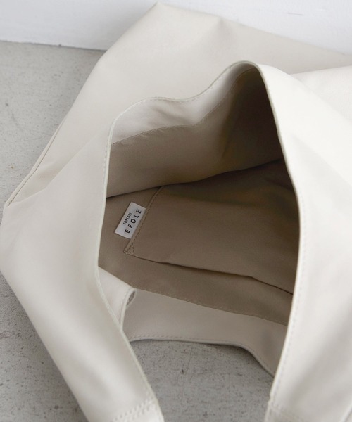 EFOLE（エフォル）の「Knot one handle tote bag / ノット　ワンハンドル　トートバッグ（トートバッグ・レディース・キャメル/ブラック/ライトグレー・FREE）」の16枚目の写真