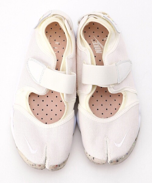 NIKE（ナイキ）の「NIKE/ナイキ W AIR RIFT WHITE/エアリフトホワイト（スニーカー・レディース・ナチュラル・24.0cm/25.0cm/23.0cm）」の3枚目の写真