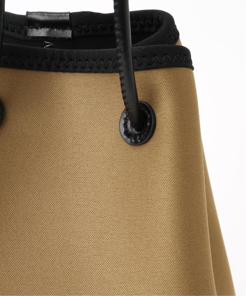 YAHKI（ヤーキ）の「【YAHKI /ヤーキ】 NEO PRENE BAG：バッグ◆（ハンドバッグ・レディース・ブラック/ベージュ/グレー・FREE）」の9枚目の写真