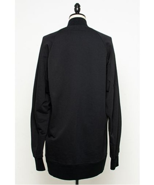 JULIUS（ユリウス）の「JULIUS/ユリウス/モックネックスウェットシャツ/MOCKNECK SWEAT SHIRTS（スウェット・メンズ・ブラック・1/2/3）」の3枚目の写真