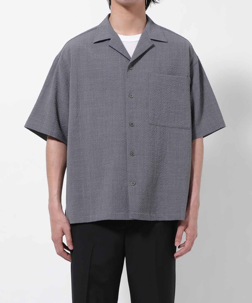 ADAM ET ROPE'(アダムエロペ)の「ドライストレッチ オーバーサイズ サッカーオープンカラーシャツ(シャツ/ブラウス・メンズ・チャコールグレー/グレー/ネイビー・L/M)」の2枚目の写真