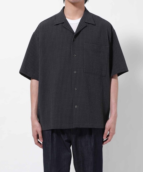 ADAM ET ROPE'(アダムエロペ)の「ドライストレッチ オーバーサイズ サッカーオープンカラーシャツ(シャツ/ブラウス・メンズ・チャコールグレー/グレー/ネイビー・L/M)」の1枚目の写真