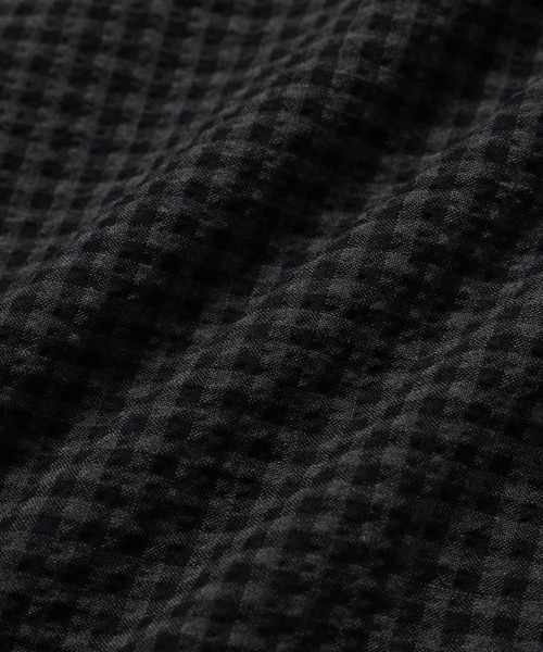 ADAM ET ROPE'(アダムエロペ)の「ドライストレッチ オーバーサイズ サッカーオープンカラーシャツ(シャツ/ブラウス・メンズ・チャコールグレー/グレー/ネイビー・L/M)」の8枚目の写真