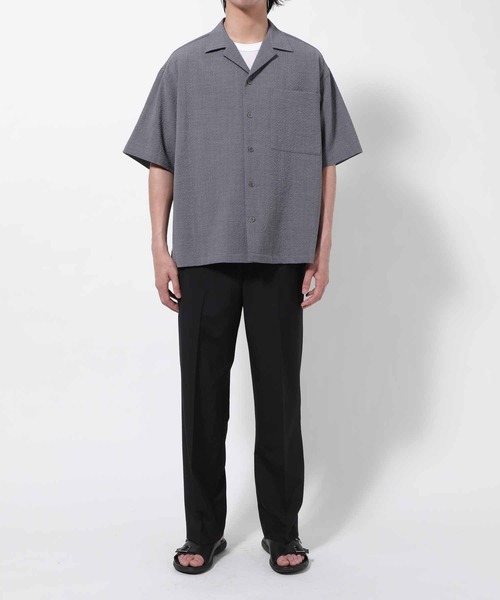 ADAM ET ROPE'(アダムエロペ)の「ドライストレッチ オーバーサイズ サッカーオープンカラーシャツ(シャツ/ブラウス・メンズ・チャコールグレー/グレー/ネイビー・L/M)」の12枚目の写真